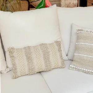 Cojín bordado hilos beige y dorado 30x50